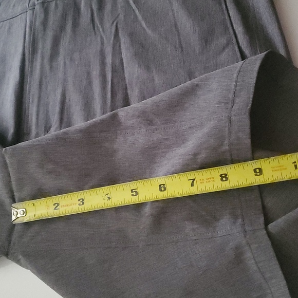 Mens Nike 9' Swim Board Shorts Size 32 Medium Grey Button Closure - Picture 11 of 11